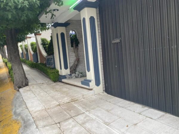 Venta hermosa casa en Arboledas | $6,870,000 mxn