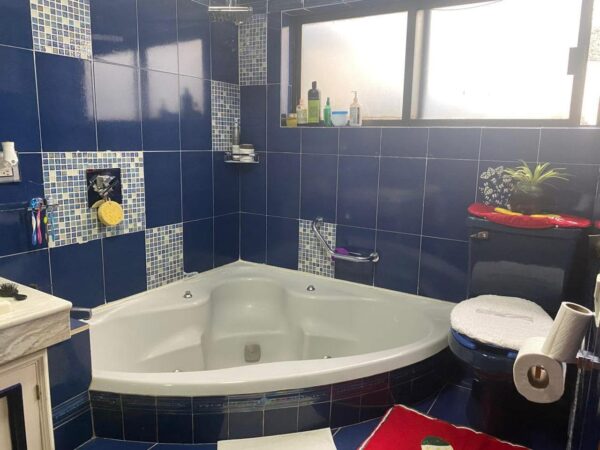 Venta hermosa casa en Arboledas | $6,870,000 mxn - Image 7
